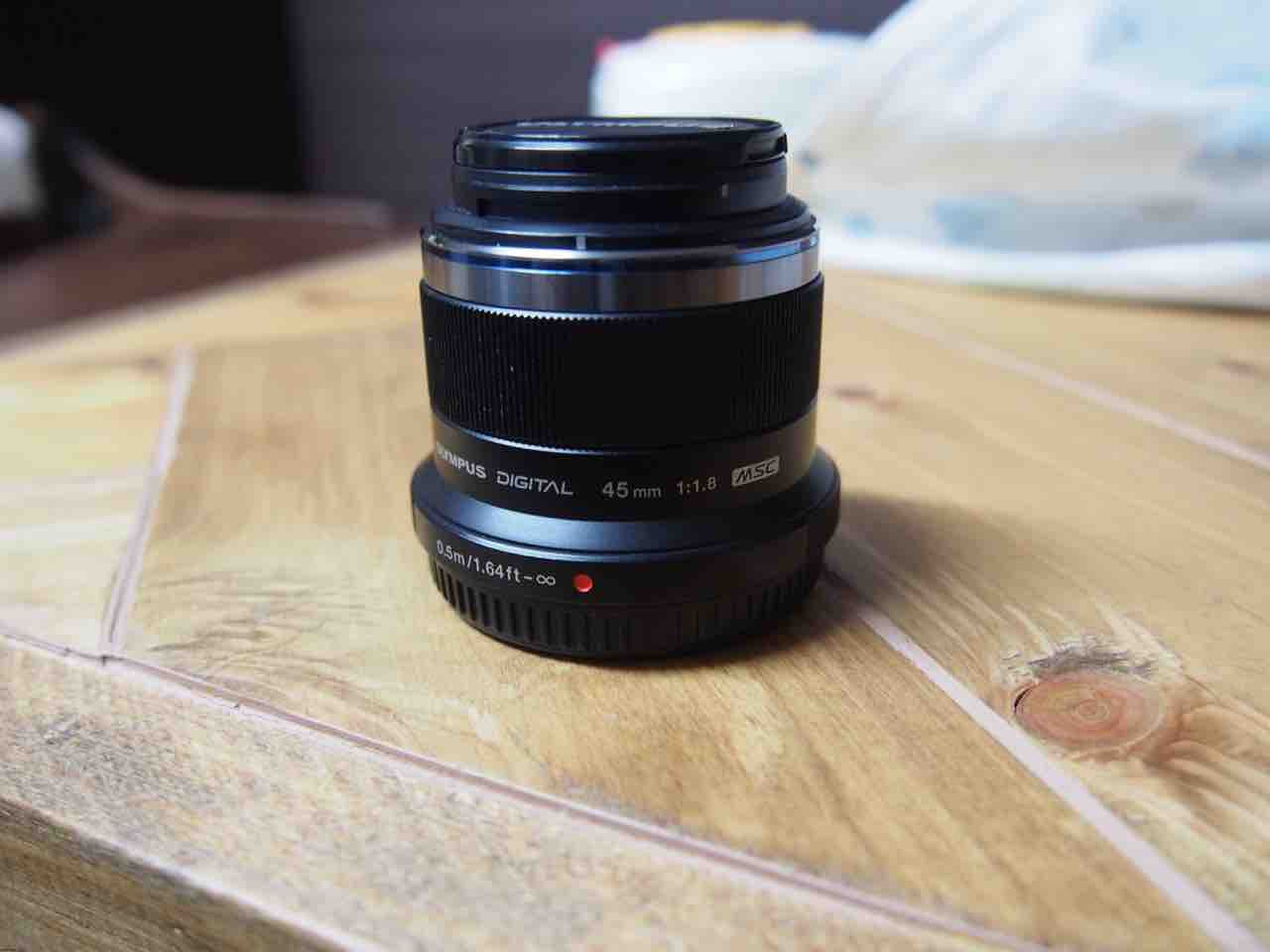 M.ZUIKO DIGITAL 45mm F1.8の単焦点レンズで撮れる写真、撮りづらい 